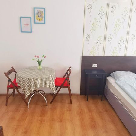 1#Parliament Sunflower Apartments Room Budapest Exteriör bild